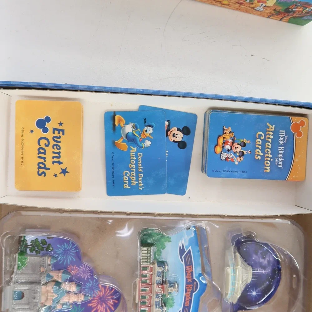 Disney Magic Kingdom Board Game Parker Brothers 2004 Complete Family Mickey